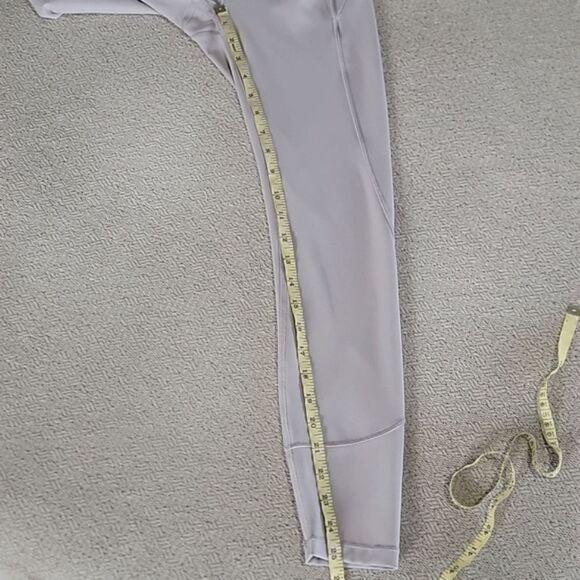 Lululemon In Movement Tight 25" Dark Chrome Legging - Size 4 - Picture 11 of 13